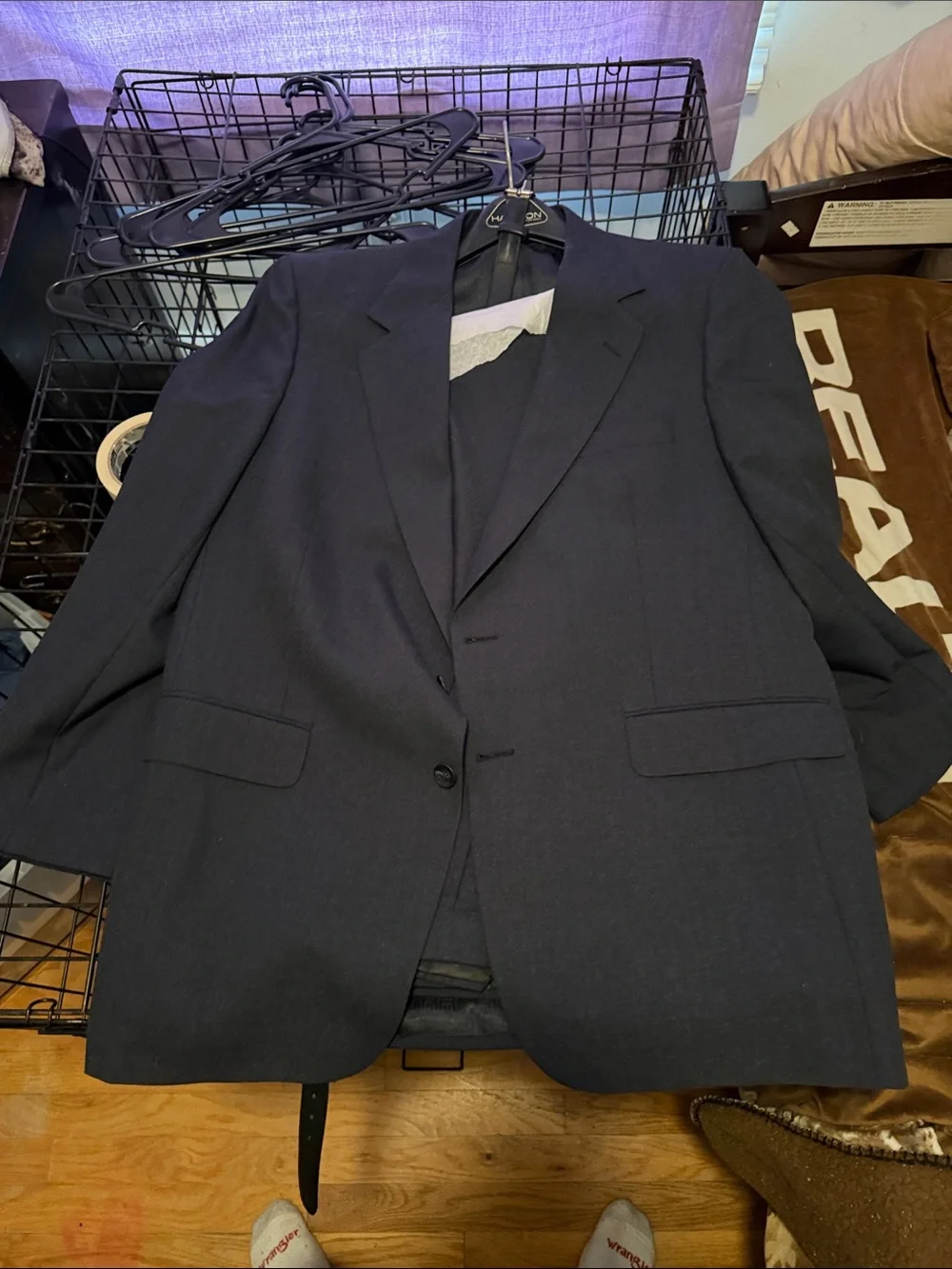 Men's Navy Single-Breasted Suit Blazer, pants, and belt set